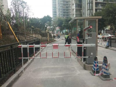 重庆融汇温泉城童话车牌识别停车场系统