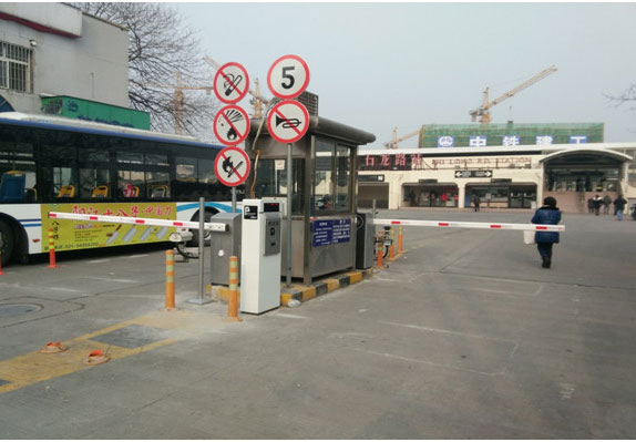 上海市石龙路地铁站恭系列停车场系统项目