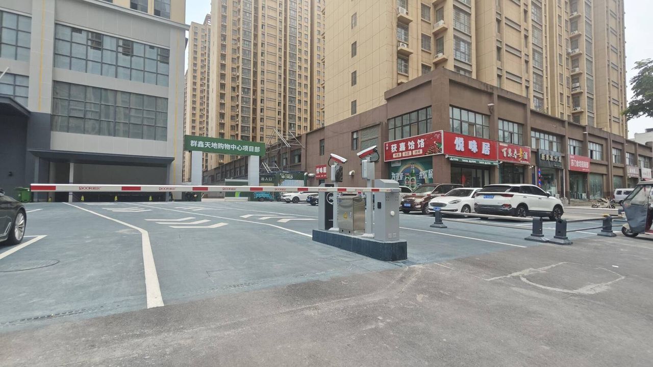 河南辉县群鑫停车场现场图2