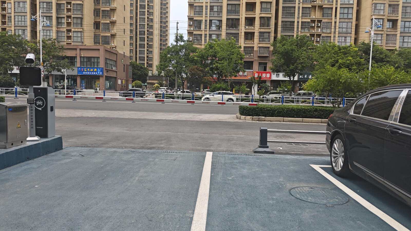 河南辉县群鑫停车场现场图9