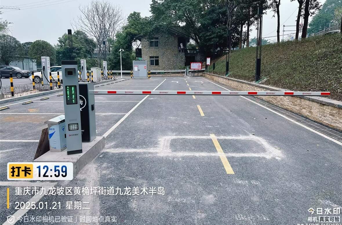 九龙湾超充站现场图1