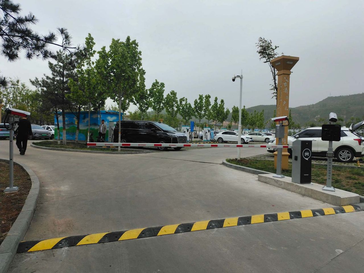渑池县充电站现场图1