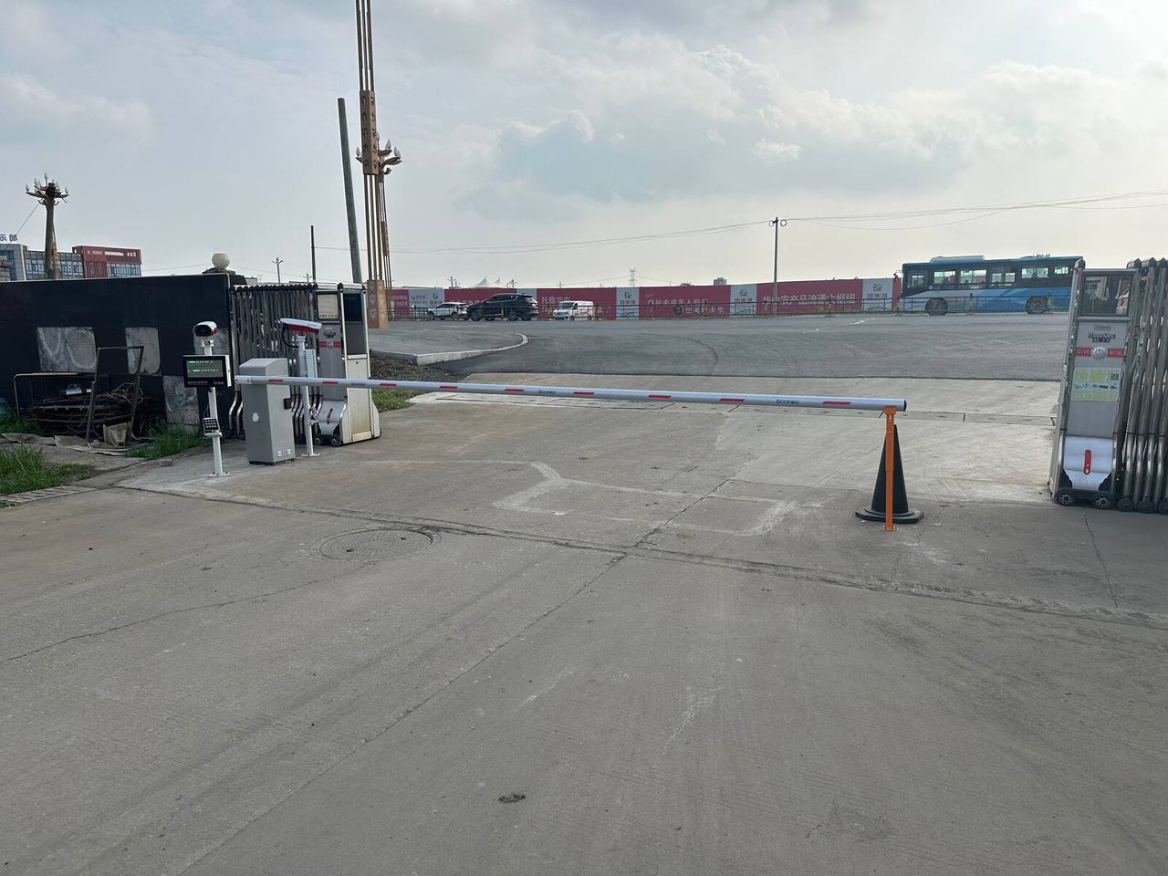 大车快跑重卡超充站现场图4