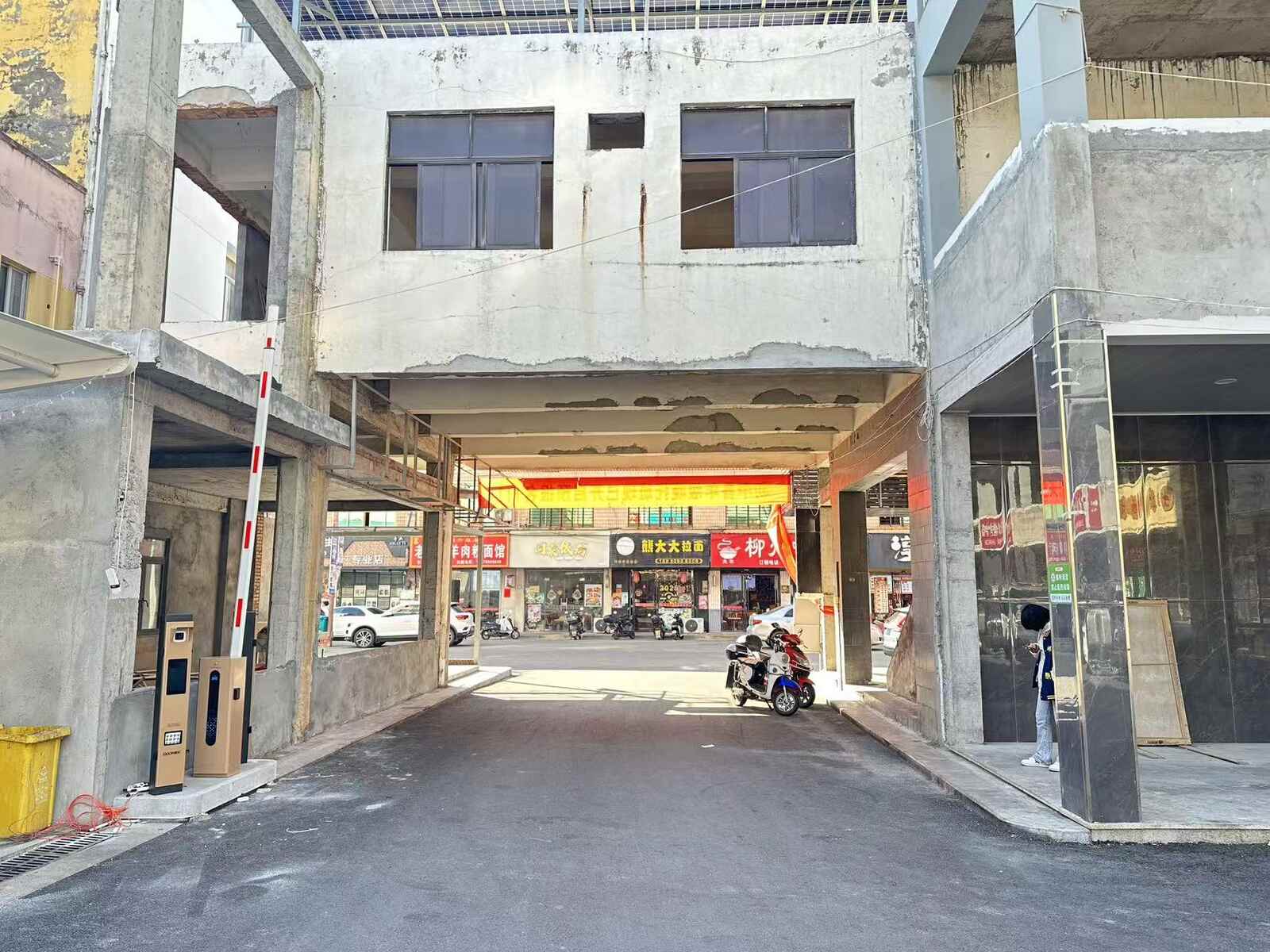 莆田塔斯丁汉堡广场项目现场图1