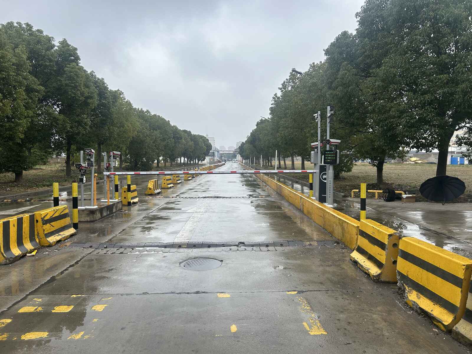 浦江顺丰中转场现场图1