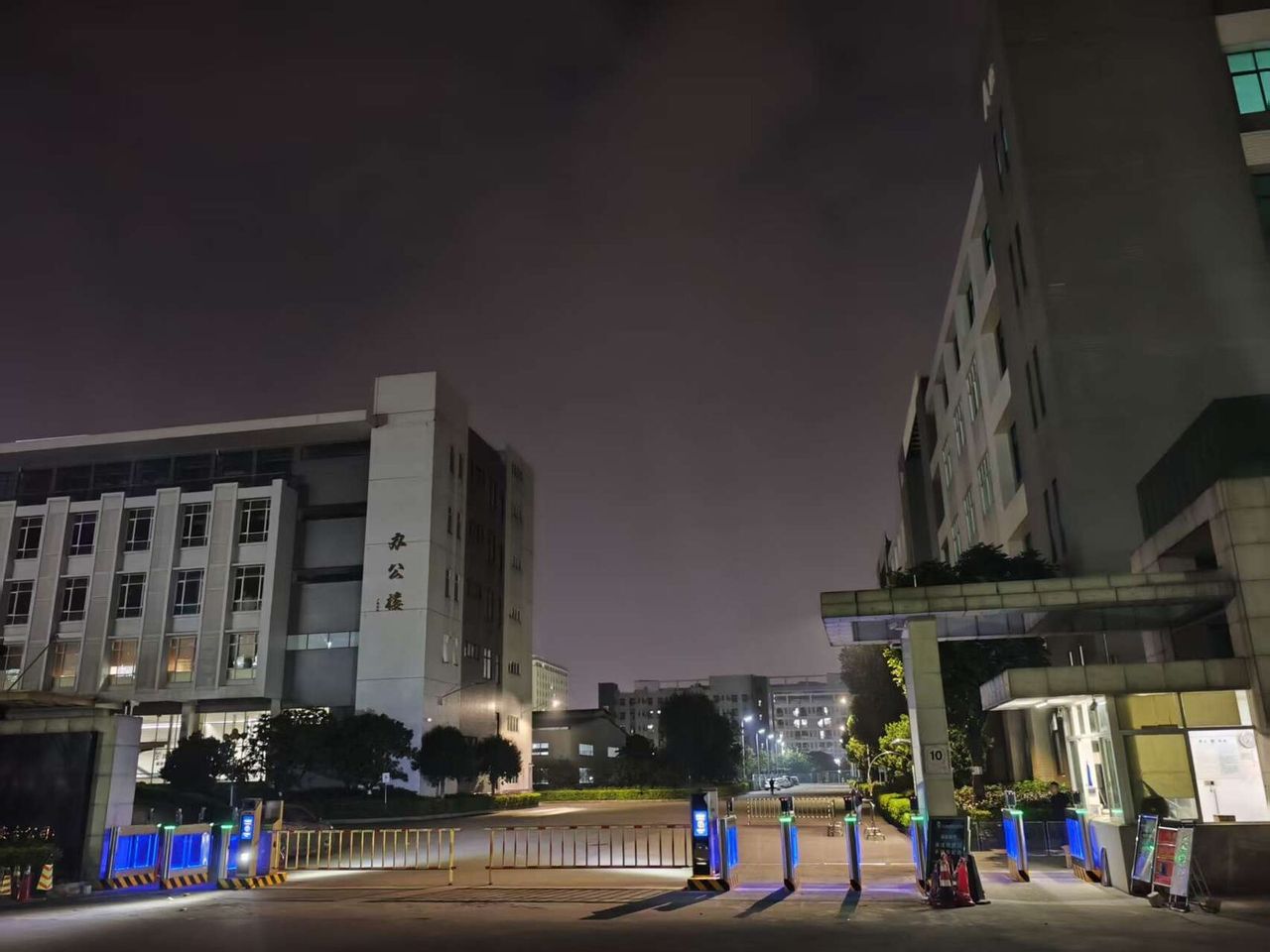 广东俊朗松田电器有限公司现场图2