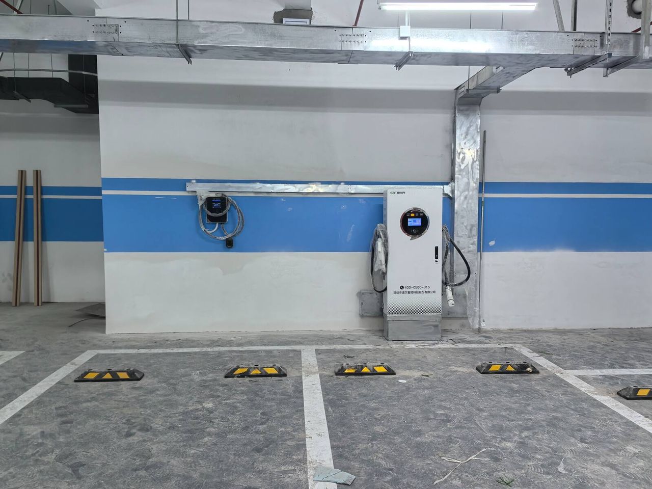 蟠龙社区医院充电桩现场图5