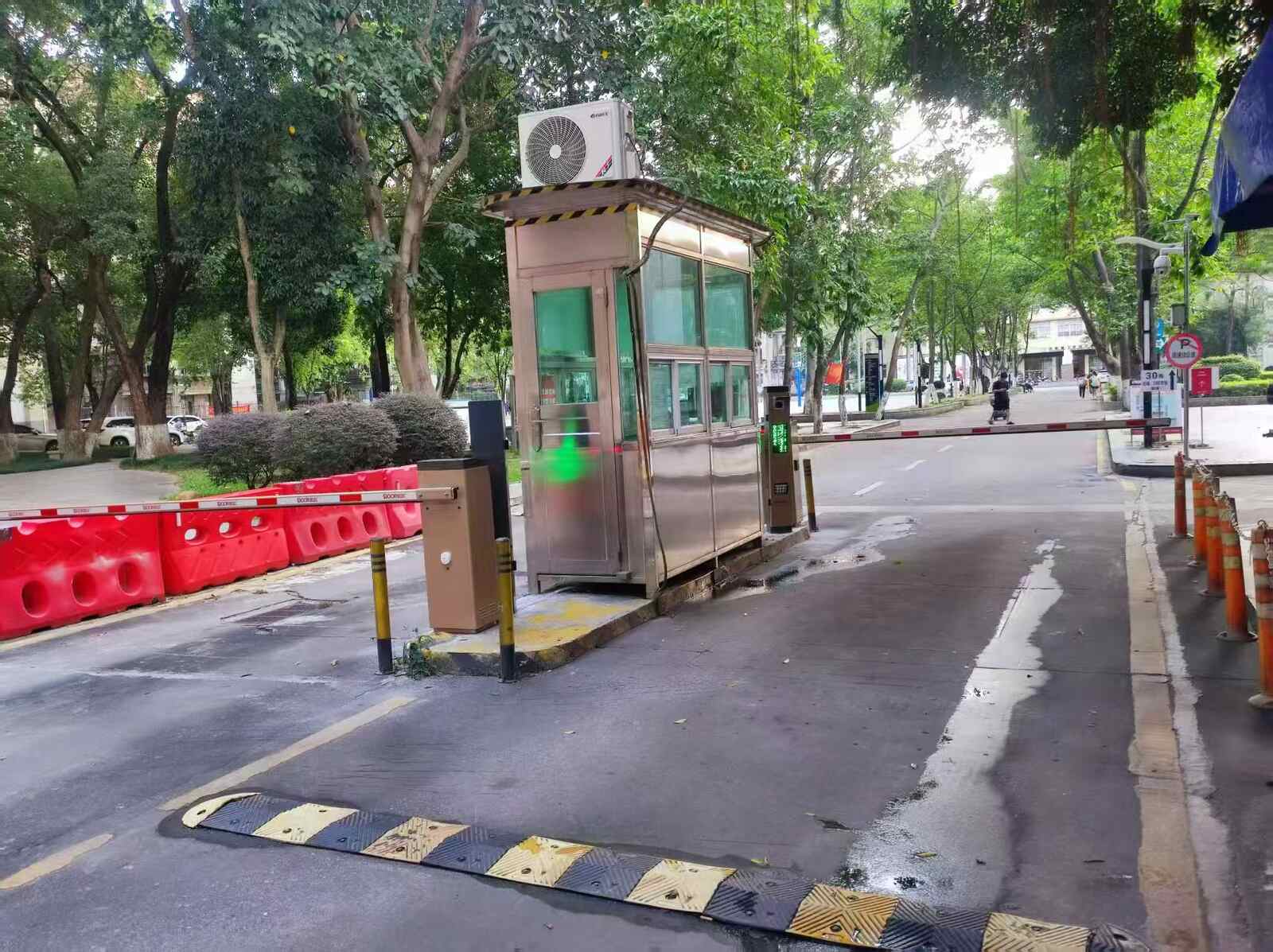 广州仲恺学院现场图2