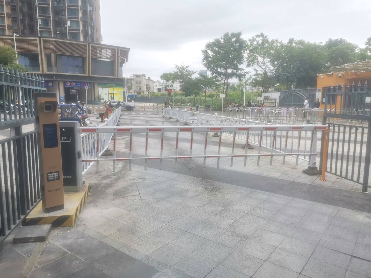 特发天鹅湖01地块现场图2