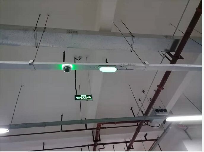 罗滨森车位引导现场图3