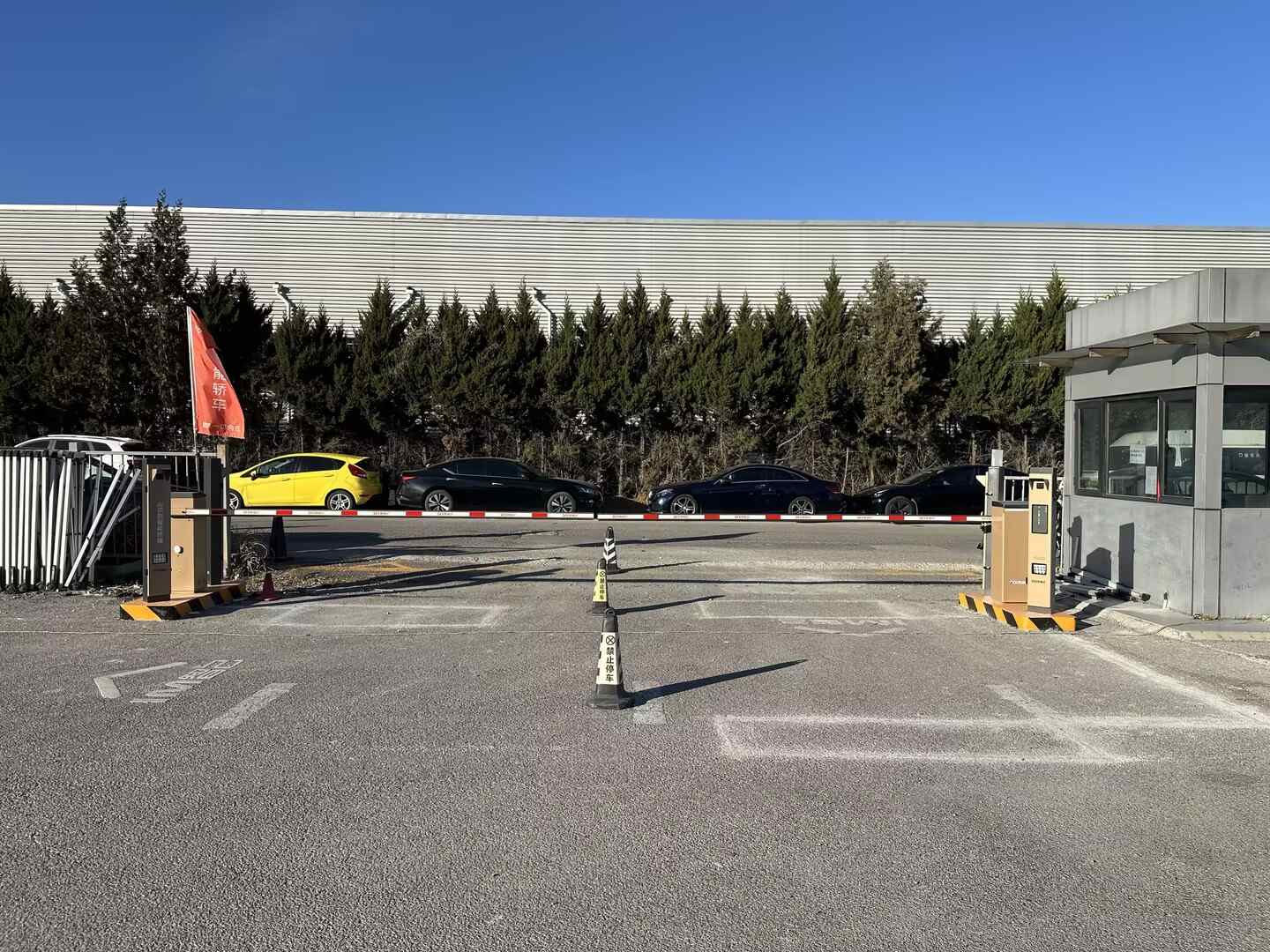 长久集团北京奥迪4S店现场图2