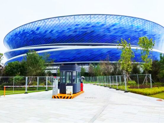 梭鱼湾足球场现场图1