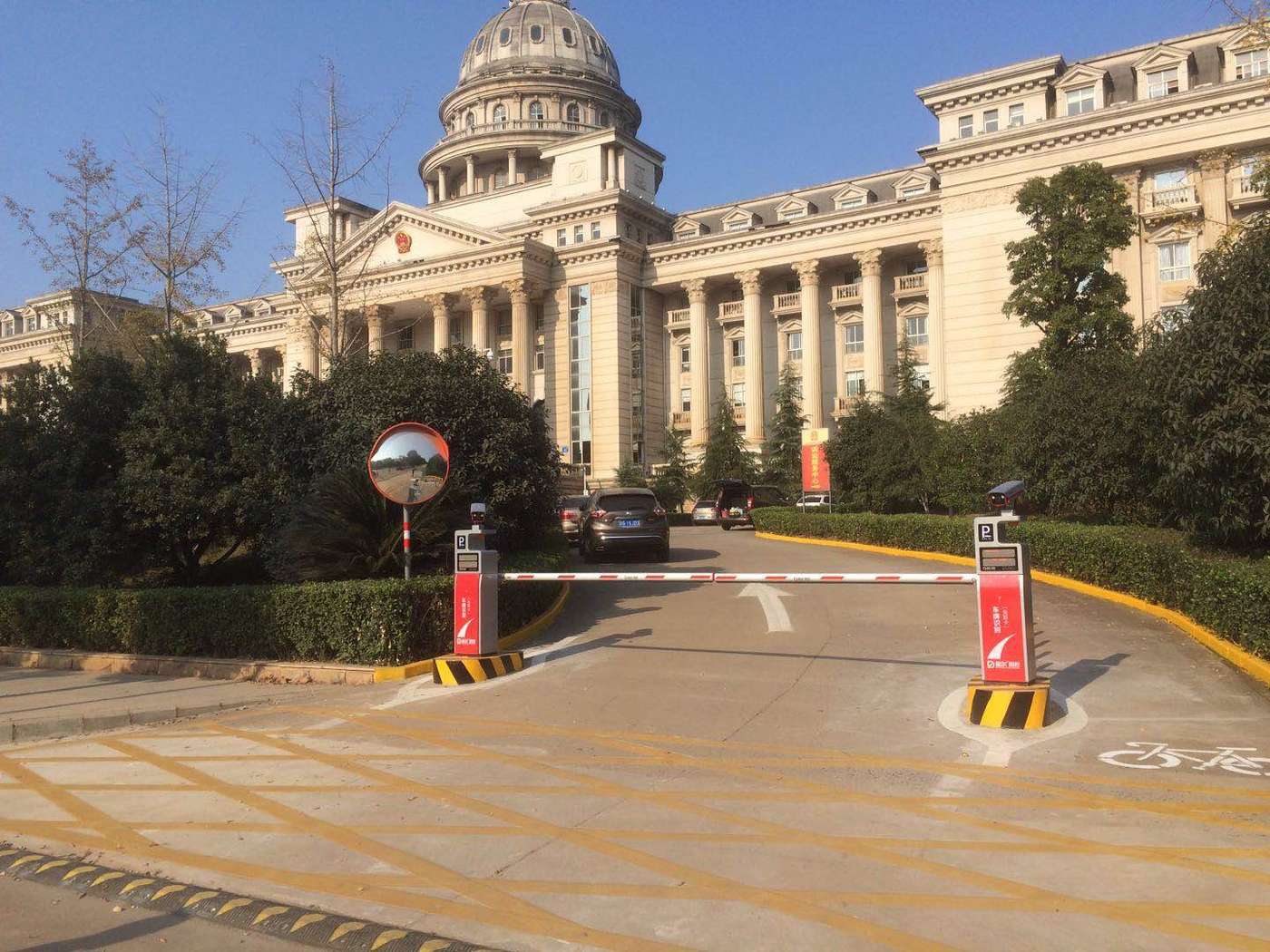 停车场为什么要更换升级车牌识别系统？