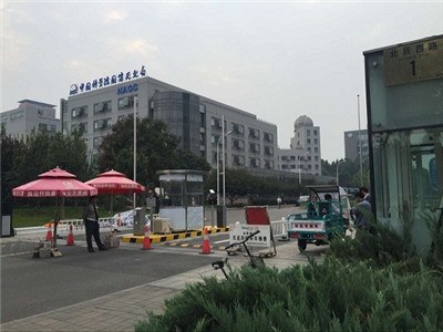 互联网时代，车牌识别停车场系统彰显其能