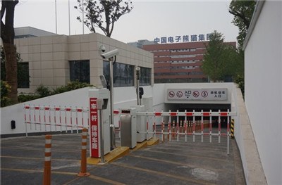 道尔大型商业停车场车牌识别系统的优势