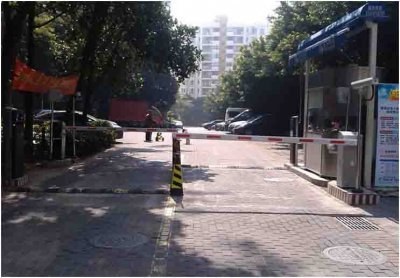 停车场应根据实际环境进行系统定制，有一个好的停车方案才能解决管理问题。
