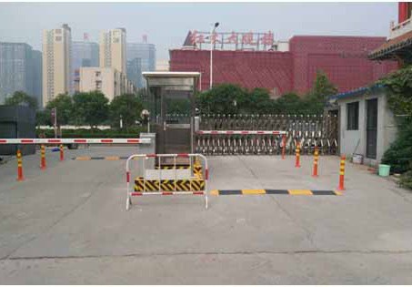 道尔智控智能停车场车牌识别系统入驻医院停车场：让医院停车不再难