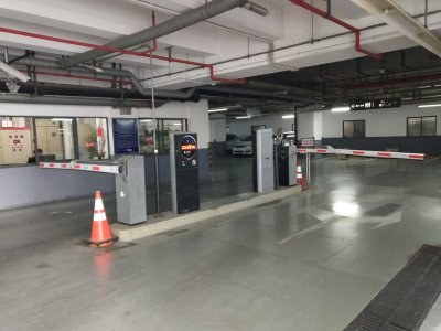 停车场收费加入移动支付，让收费更高效