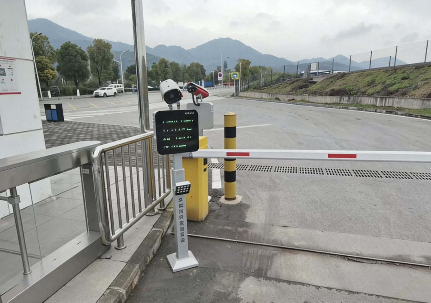 政策强制执行｜多地启动停车一张网建设，园区停车场必须接入城市大脑！