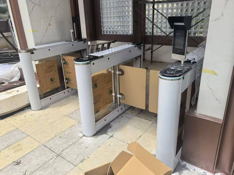 久久顺山小区停车场现场图3