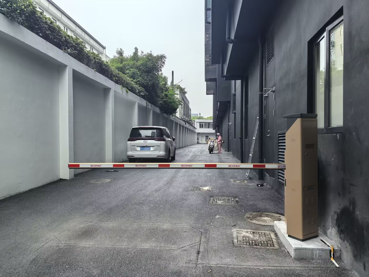 杭州保时捷4S店中心现场图1