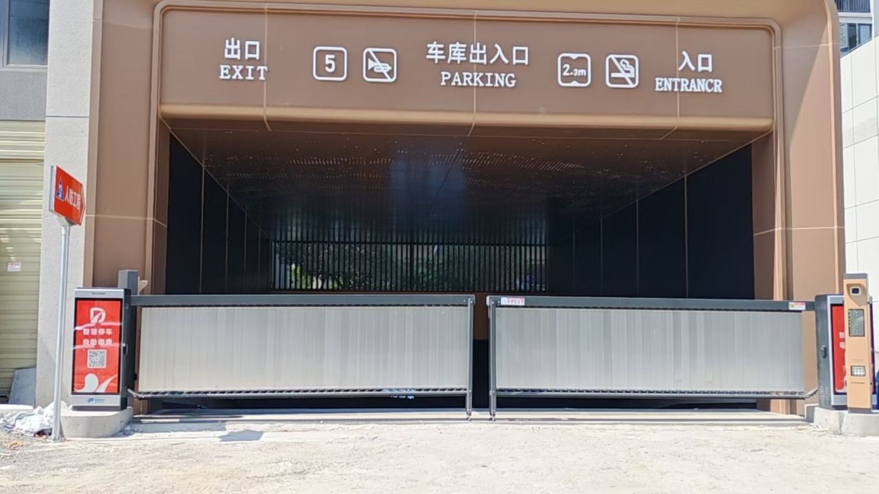 湖北滨江潮鸣现场图2
