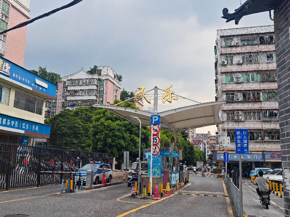 民乐村停车场现场图片1