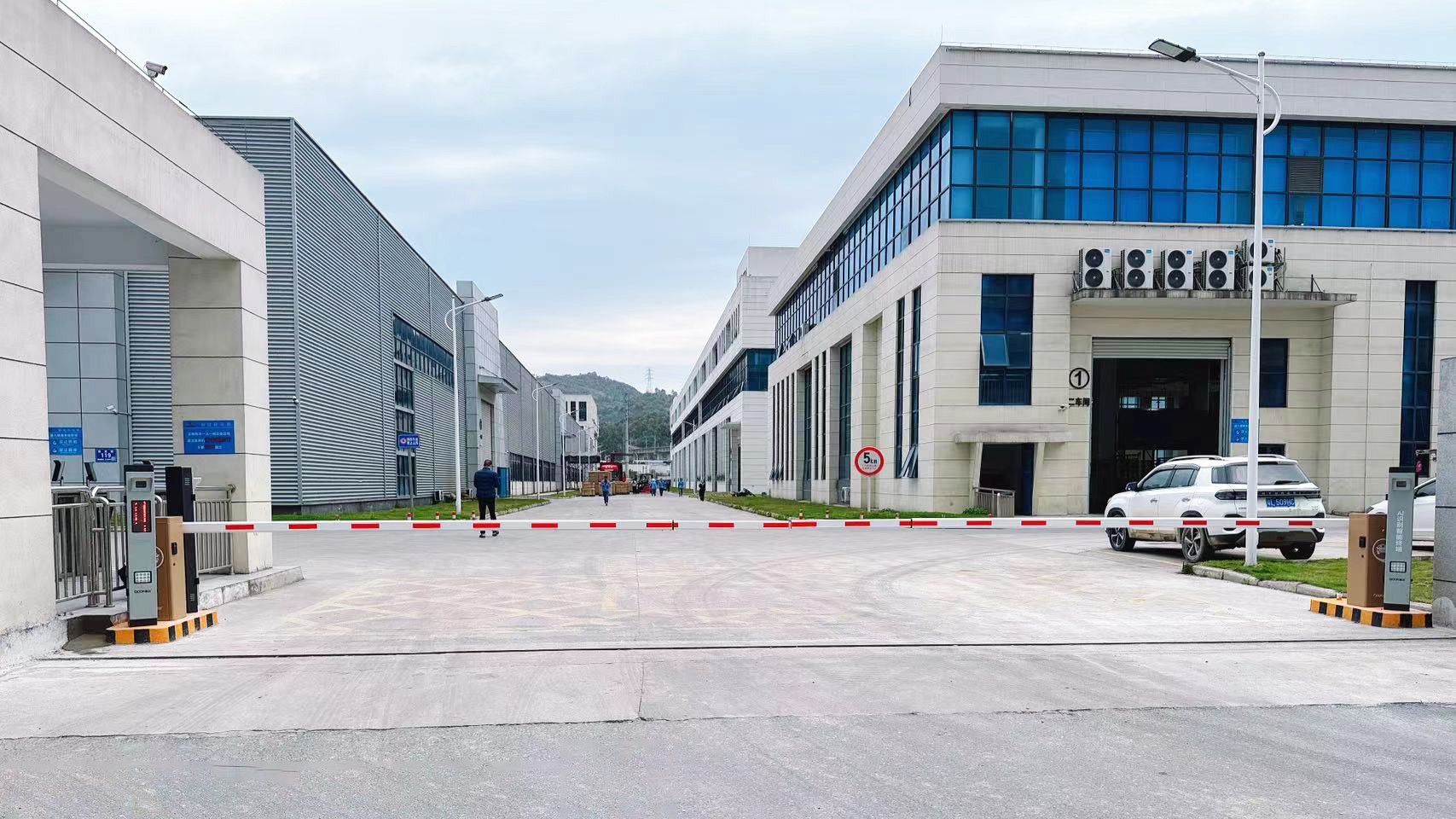 福建工业园16:9.jpg