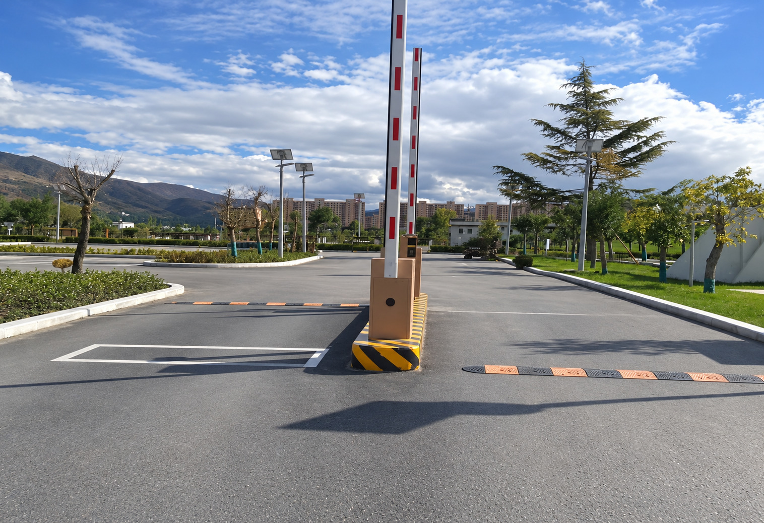 西藏山南绿心公园