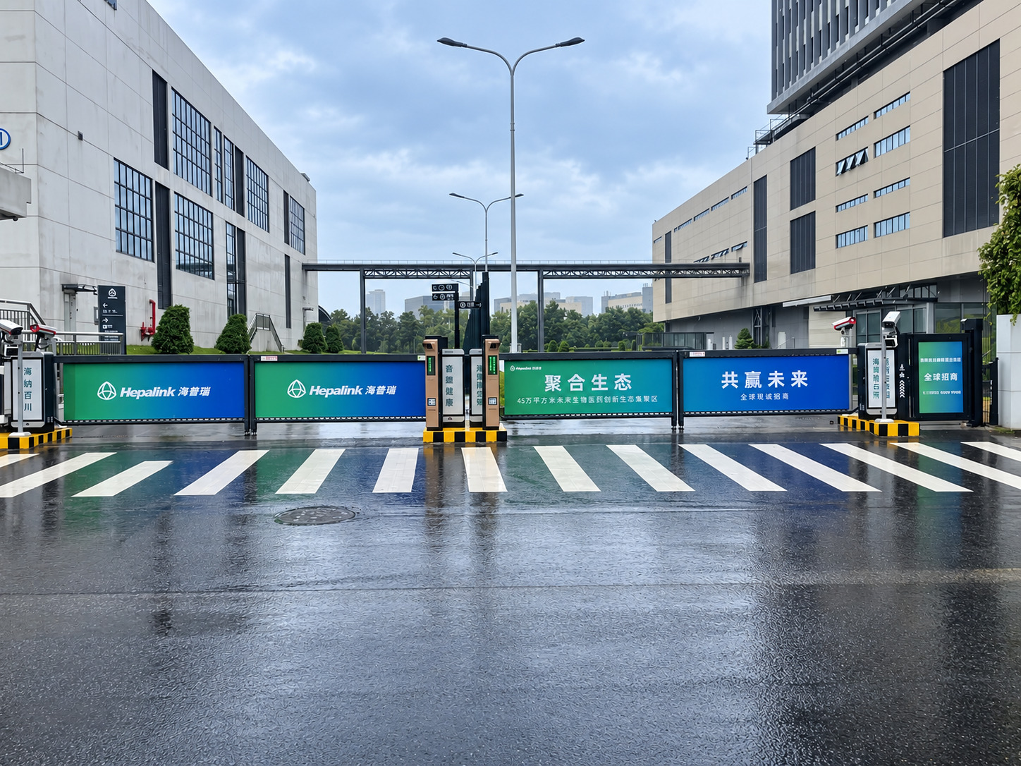 海普瑞停车场现场图2