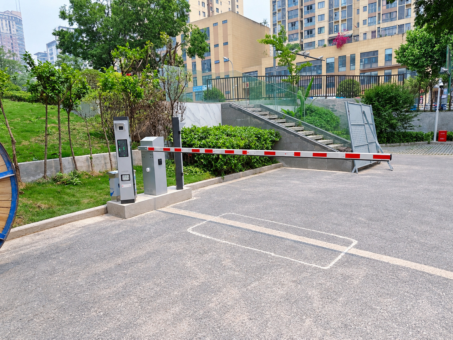 九龙坡石杨路超充站现场图2